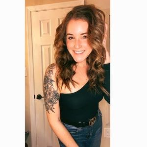 Meet your Posher, Nicole